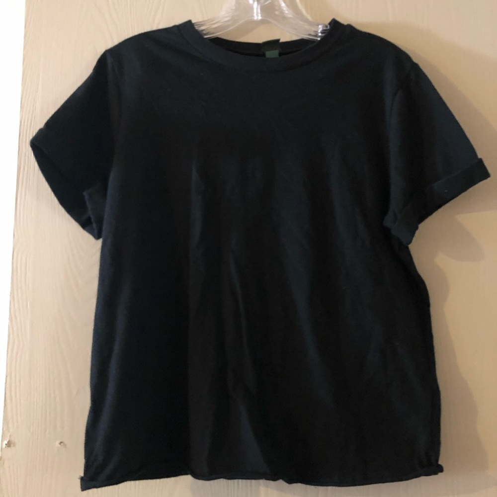 Wild Fable black tee - size medium